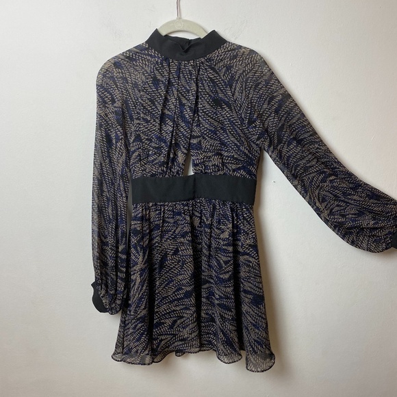 BCBGeneration Black and Blue Chiffon Mini Dress - Picture 1 of 2